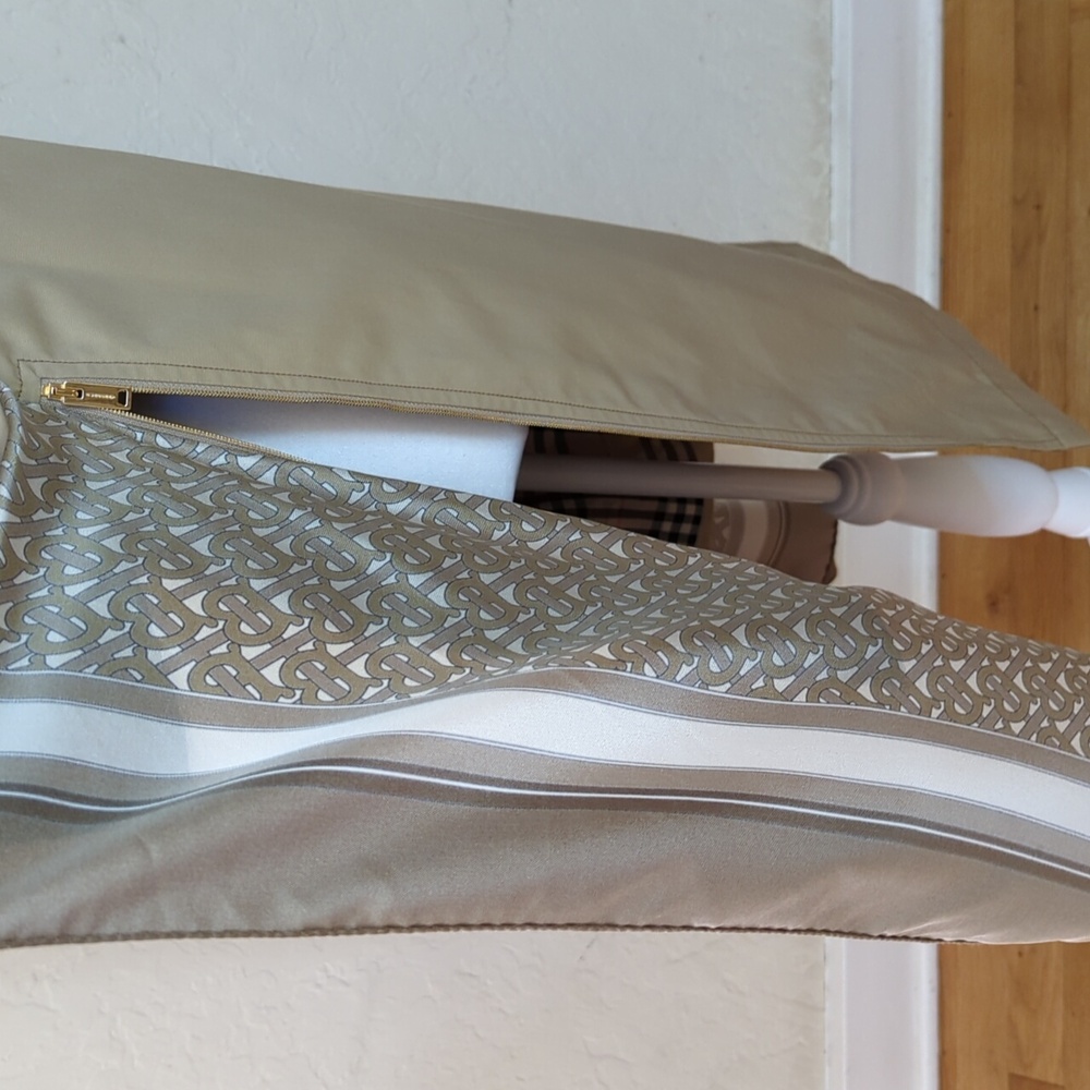 Burberry Runway Collection Pale Honey Scarf-Layer Trench Coat Size 6 - Picture 17 of 17